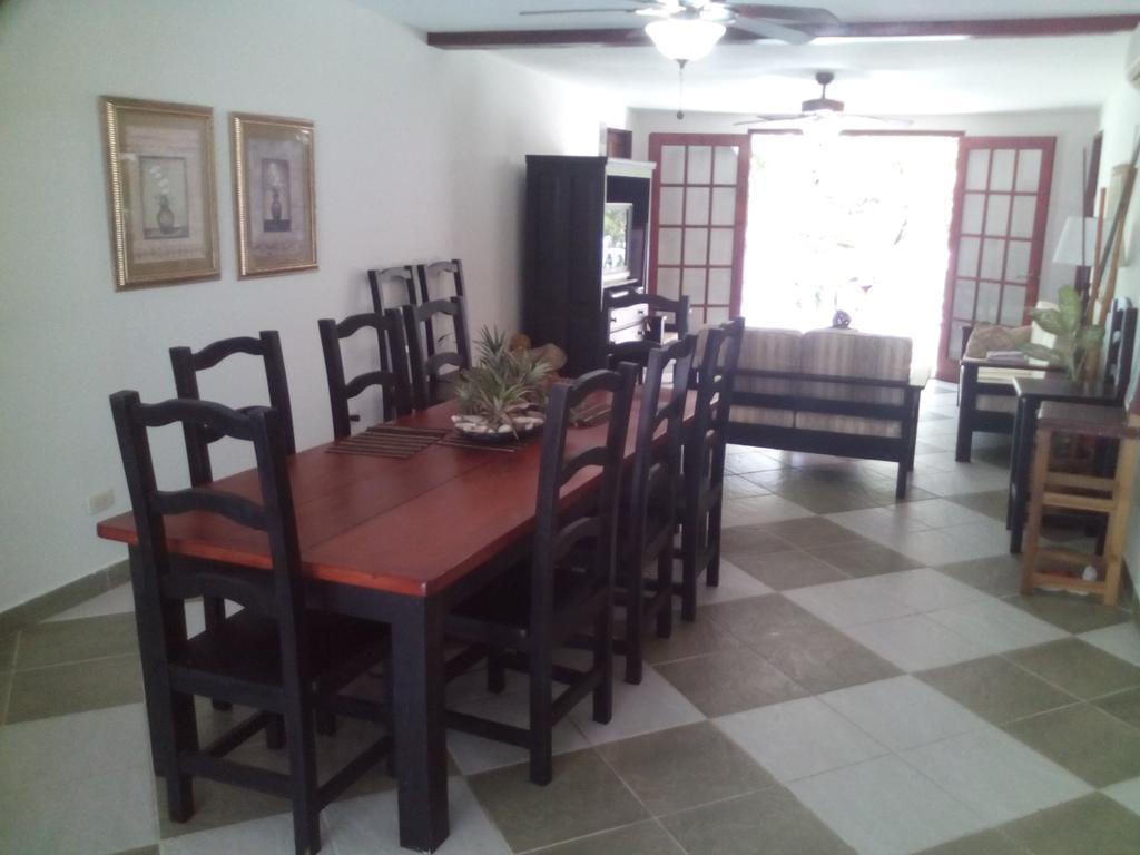 Hibiscus House Bed And Breakfast Contadora Island Extérieur photo