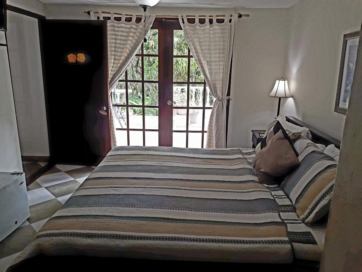 Hibiscus House Bed And Breakfast Contadora Island Extérieur photo